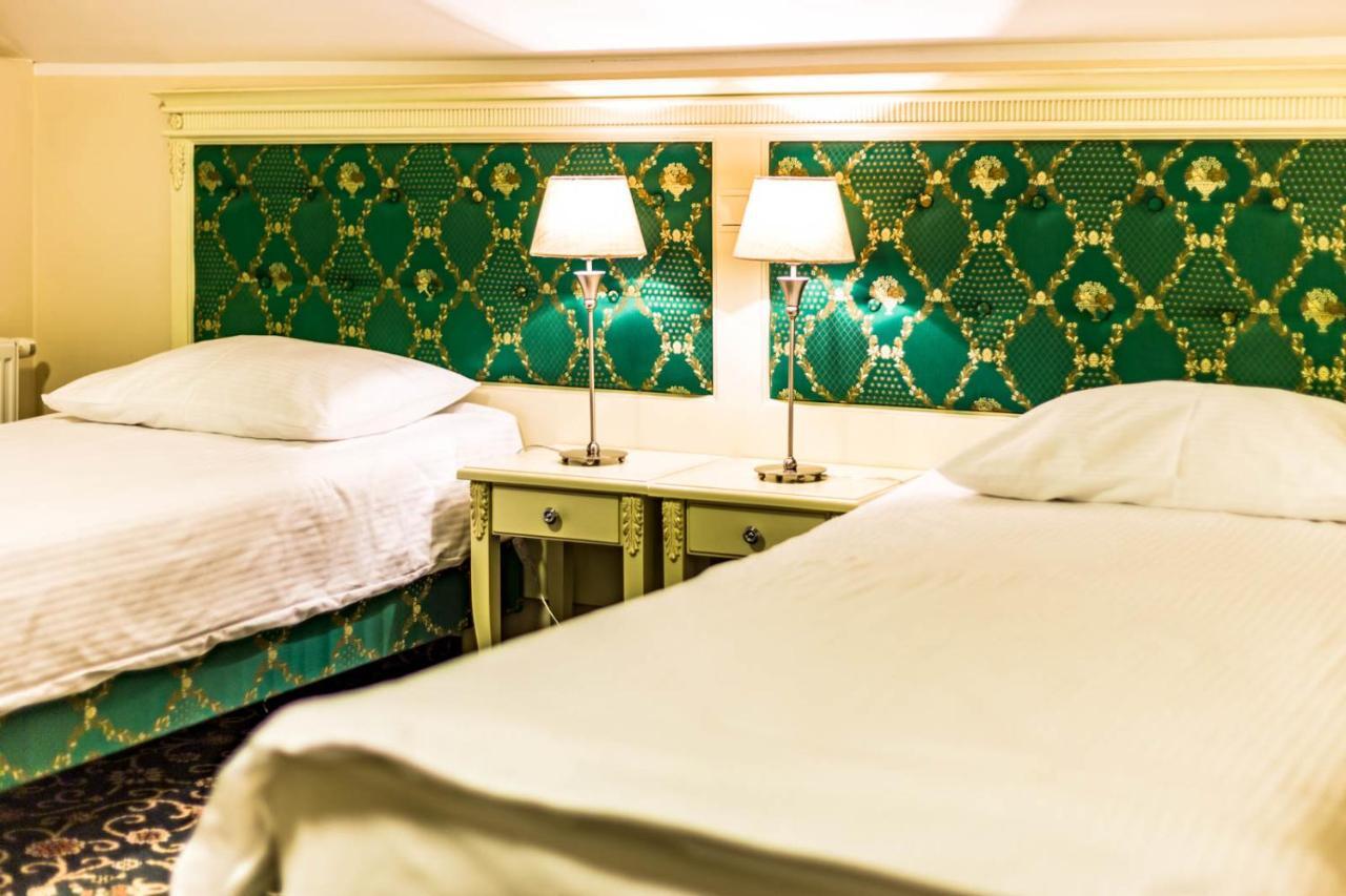 Hotel Sobienie Krolewskie Sobienie Szlacheckie Ngoại thất bức ảnh